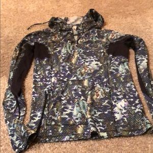 Lululemon running long sleeve shirt sz 8